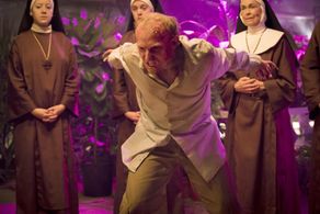 Deanna Dunagan and Chris Clowers in The Exorcist (2016)