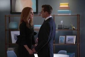 Gabriel Macht and Sarah Rafferty in Suits (2011)