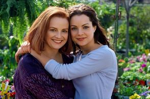 Blair Brown and Kimberly Williams-Paisley, Follow the Stars Home, Hallmark Hall of Fame, 2001