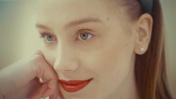 Anna Kaderávková in The Silver Spoons: Brain Issues (2020)