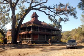 Val Kilmer in Twixt (2011)