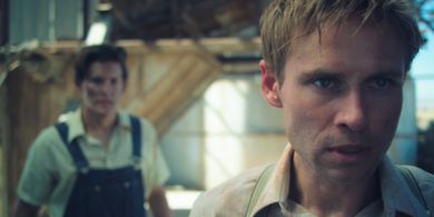 Nick Heyman as Donnie