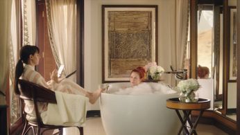 Still of Rebecca Bujko and Roxy Shabestari in 100%