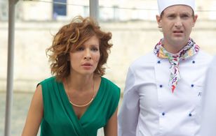 Nikita Tarasov and Elena Podkaminskaya in Kukhnya v Parizhe (2014)