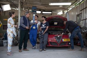 Mahmud Abu-Jazi, Shlomi Koriat, Elias Abboud, Nahd Bashir, and Luna Mansour in Dr. Karage (2018)