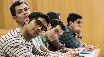 Alfonso Dosal, German Valdez, and Christian Vazquez in 3 idiotas (2017)