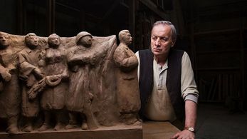 Jan Novotný in Monstrum (2017)