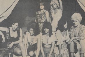 Stella Stevens, Aurora Clavel, Dacia González, Alicia Gutiérrez, Gilda Mirós, Maura Monti, Isela Vega, and Ariadne Welte