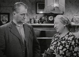 Gladys Henson and Jack Warner in The Blue Lamp (1950)