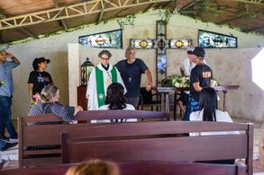 Luis Del Valle en el set con el director Angel Muñíz