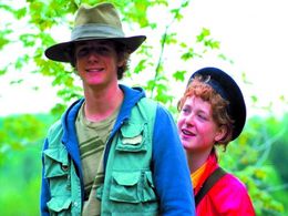 Marnie McPhail and Andrew Sabiston in The Edison Twins (1982)