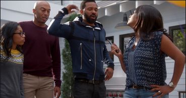 Nia Long, Mike Epps, James Lesure, and Iman Benson in Uncle Buck (2016)