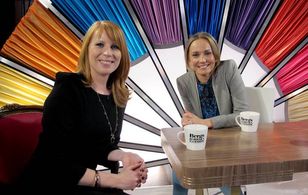 Carina Berg and Annie Lööf in Bergs bärbara talkshow (2013)