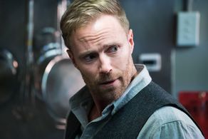 Terry on '800 Words'