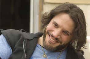 Sergio Peris-Mencheta in Love Ranch (2010)