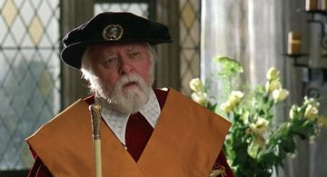 Richard Attenborough in Elizabeth (1998)