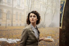 Naemi Latzer in Ei koskaan yksin