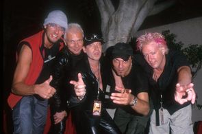 Klaus Meine, Rudolf Schenker, Scorpions, Matthias Jabs, James Kottak, and Ralph Rieckermann