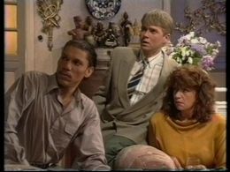 Kenneth Herdigein, Dick van den Toorn, and Olga Zuiderhoek in We zijn weer thuis (1989)