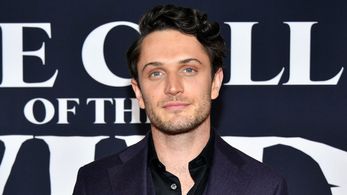 Colin Woodell in The Continental (2023)