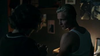 Roman Schomburg in German TV-series Kudamm 59 as Robert Wischnewski