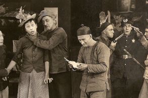Gale Henry, Milburn Morante, and Hap Ward in The Detectress (1919)