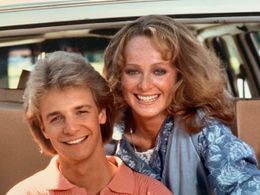 Marnie McPhail and Andrew Sabiston in The Edison Twins (1982)