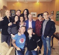 King Julian Team, Henry Winkler