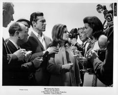 Paul Burke, Barbara Parkins, and Jacqueline Susann in Valley of the Dolls (1967)