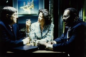 Die Straßen von Berlin: Blutwurst und Weißwein Dulcie Smart as Lady Graham