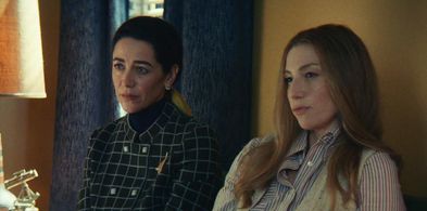 Tara Nicodemo and Ari Graynor in Mrs. America (2020)