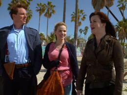 John Barrowman, Eve Myles, and Alexa Havins in Torchwood (2006)