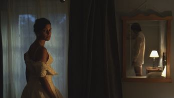 Still of Sara Casanovas and Iván Garate in Arriya