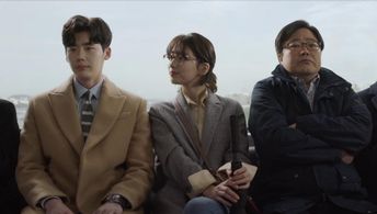 Lee Jong-Suk and Bae Suzy in While You Were Sleeping (2017)