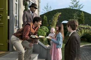 K. Todd Freeman, Aasif Mandvi, Malina Pauli Weissman, Louis Hynes, and Presley Smith in A Series of Unfortunate Events (