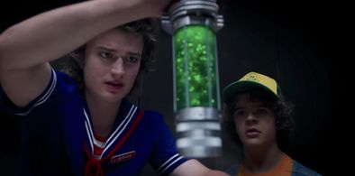 Joe Keery and Gaten Matarazzo in Stranger Things (2016)