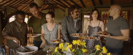 Prasenjit Chatterjee, Mariska Denysschen, Kobus Harmse, and Alonso Grandío in Kakababur Protyaborton (2022)