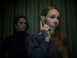 Keri Russell and Holly Taylor in The Americans (2013)