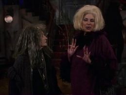 Betty Phillips and Meredith Bain Woodward in The New Addams Family (1998)