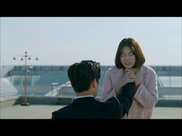 Seo Kang-Joon and Gong Seung-Yeon in Are You Human Too? (2018)