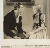 Elisabeth Bergner and Michael Redgrave in Stolen Life (1939)