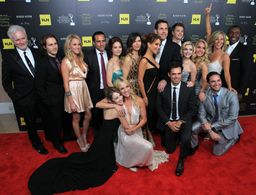 Finola Hughes, Maurice Benard, Jonathan Jackson, Kristen Alderson, Julie Berman, Anthony Geary, Rebecca Herbst, Lisa LoC