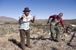 Günther Kaufmann and Tyron Ricketts in Leipzig Homicide (2001)