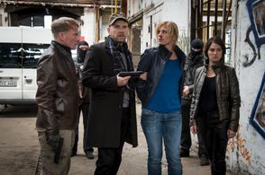 Oliver Bigalke, Melanie Marschke, Götz Schubert, and Esther Zimmering in Leipzig Homicide (2001)