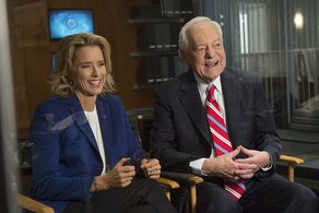 Téa Leoni and Bob Schieffer in Madam Secretary (2014)