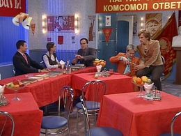 Tatyana Orlova, Aleksandr Oleshko, and Elizaveta Arzamasova in Papiny dochki (2007)