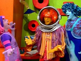 Lisa Lennox, Chad McNamara, and Jonny Wexler in The Doodlebops (2004)