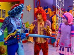 Lisa Lennox, Chad McNamara, and Jonny Wexler in The Doodlebops (2004)