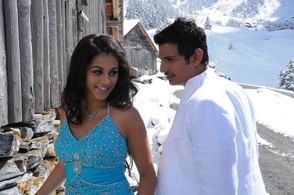 Jiiva and Taapsee Pannu in Vanthaan Vendraan (2011)