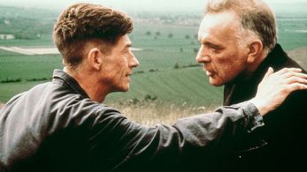 Richard Burton and John Hurt in 1984 (1984)